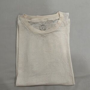 Urban outfitters cream t-shirtrt